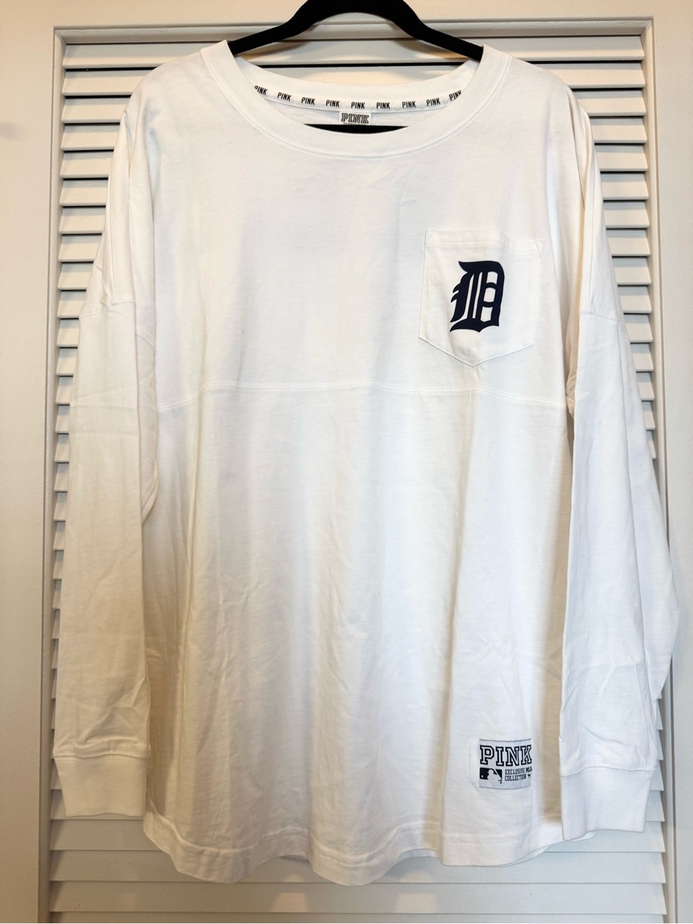 Victorias Secret Pink Detroit Tigers Shirt, size L